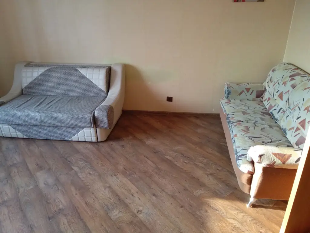 Красноярск: Na Adyi Lebedevoj 18 Apartments