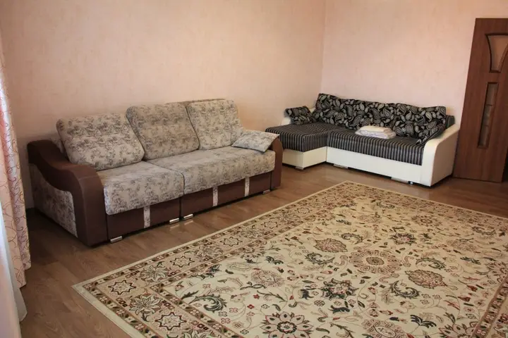 Красноярск: Апартаменты на Алексеева 22