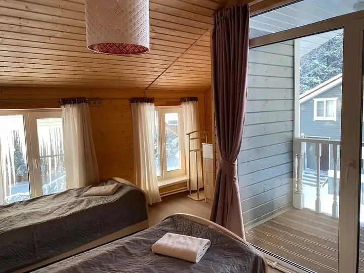 Kameshki: Pastorskoe Lake Holiday Park