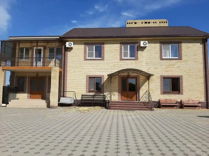 Должанская: Guest House on Pobedy 7A
