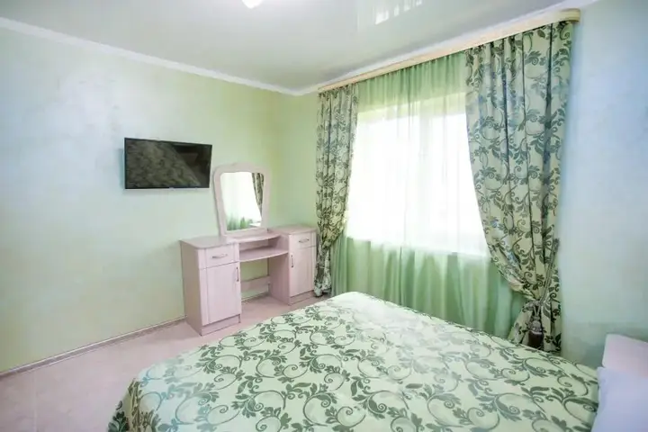 Витязево: Hotel ZET