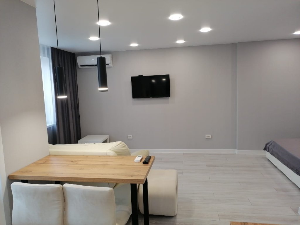 Красноярск: Апартаменты Home Day на улице Березина