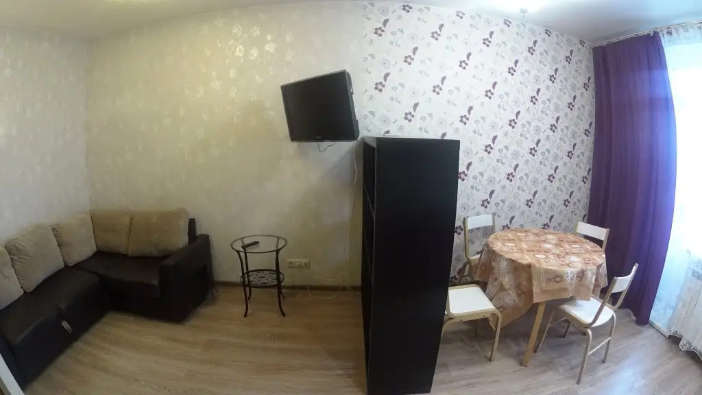 Новосибирск: Апартаменты на Челюскинцев 3