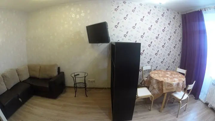Новосибирск: Апартаменты на Челюскинцев 3