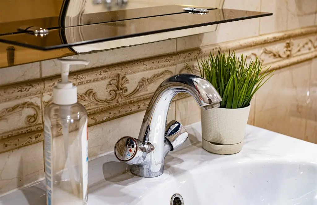 Иркутск: Апартаменты White apartment 85