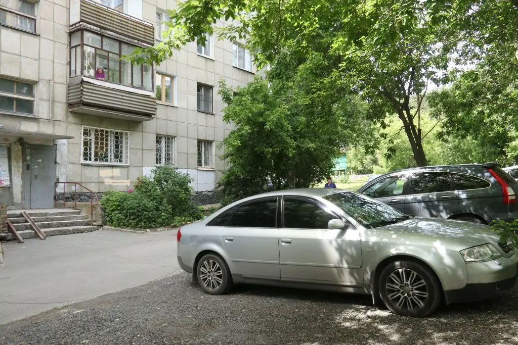 Екатеринбург: Апартаменты на Гурзуфской 34