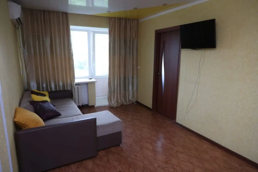 Комсомольск-на-Амуре: Апартаменты ApartLand на Интернациональный 13