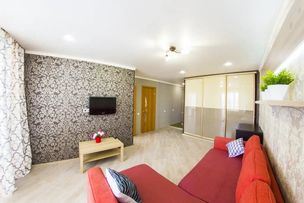 Омск: Na Irtyishskoj Naberezhnoj 25 Apartments