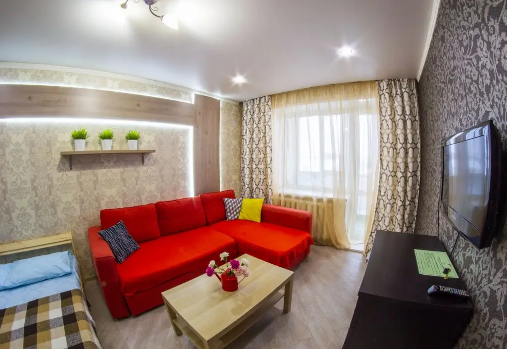 Омск: Na Irtyishskoj Naberezhnoj 25 Apartments
