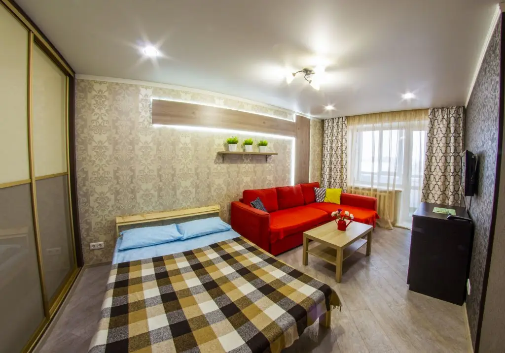 Омск: Na Irtyishskoj Naberezhnoj 25 Apartments