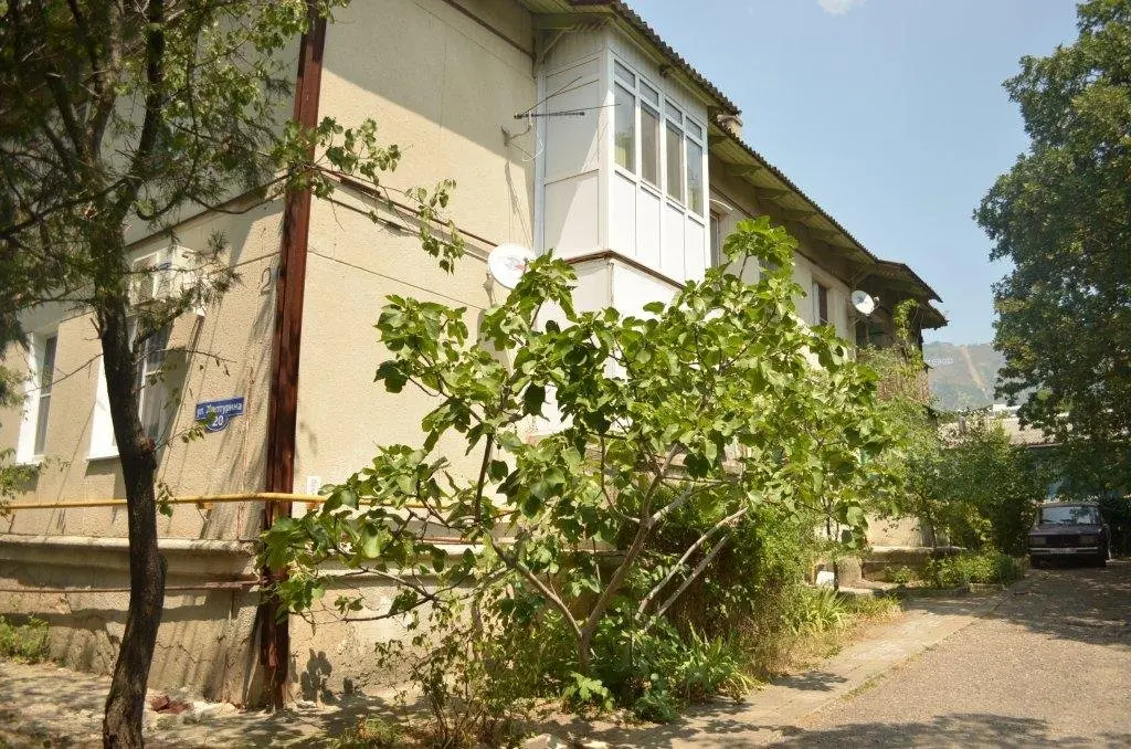 Геленджик: Na Khalturina Apartment