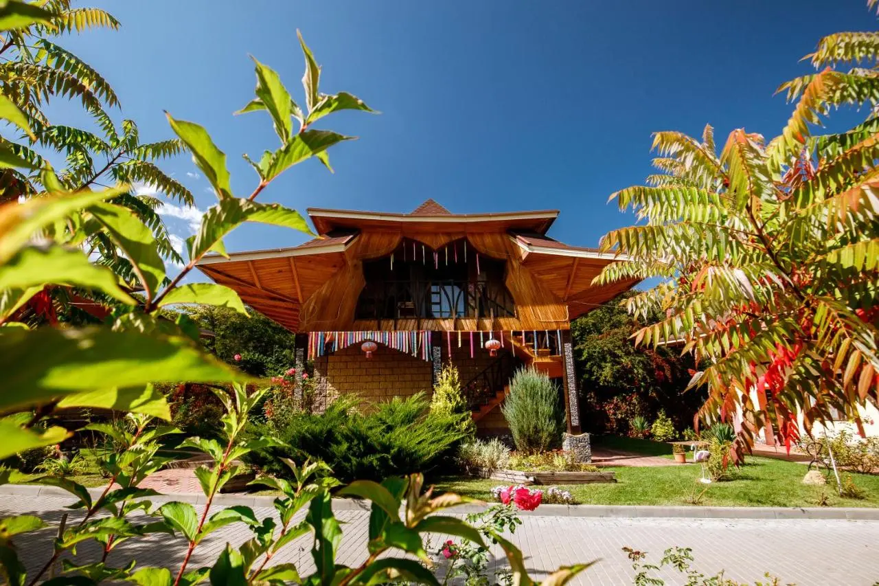 Плато Лаго-Наки: Китайская Деревня парк-отель
