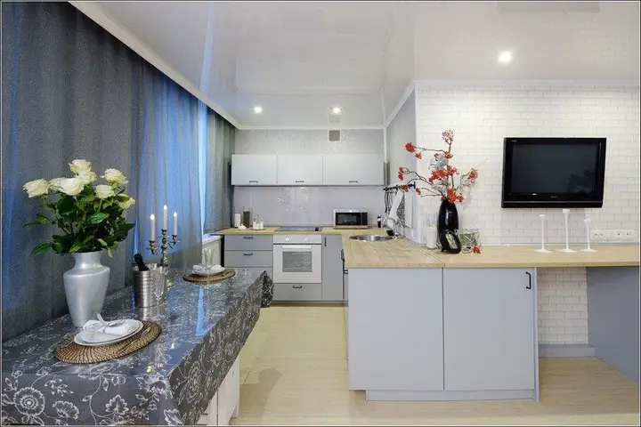 Петропавловск-Камчатский: Na Maksutova Apartment
