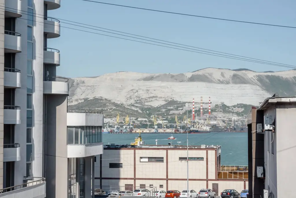 Новороссийск: Апартаменты в центре с видом на море от LetoApart