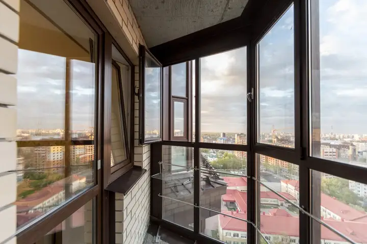 Тюмень: Na Pervomayskoy VyDoma Apartments