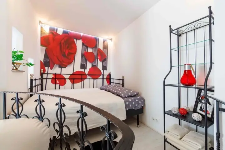 Екатеринбург: Dayker City Apartments Lyuks na Shejnkmana 134a Apartaments