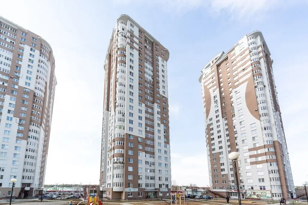 Пермь: Апартаменты на Шоссе Космонавтов 213 у Планеты