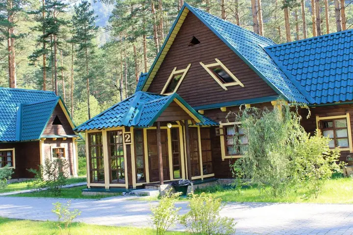 Горно-Алтайск: Кедровый Остров (Чемал)