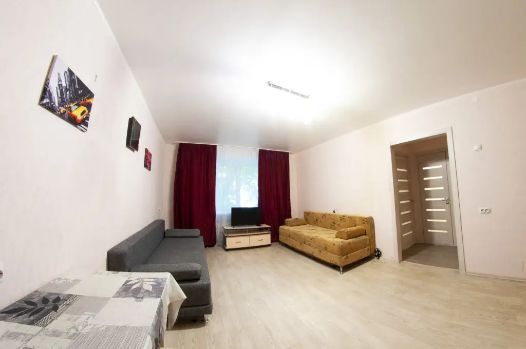 Тюмень: Na Zavodskoj 1 Apartments