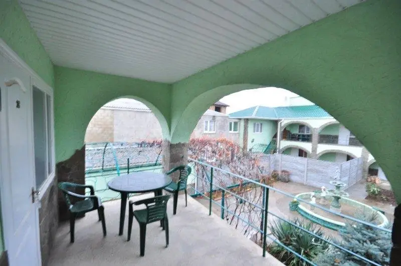 Николаевка: Nairi Guest House