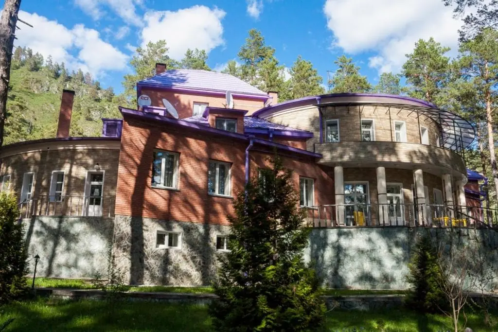 Узнезя: Гостевой дом Классика