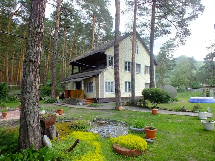 Чемал: Guesthouse V Sosnovom Boru
