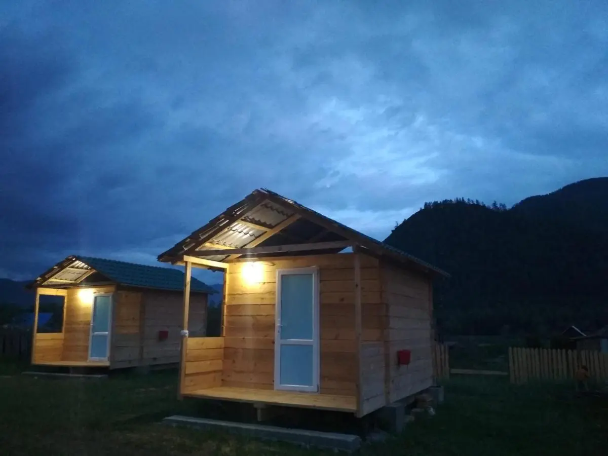 Karakol: Ночлег у Семинского