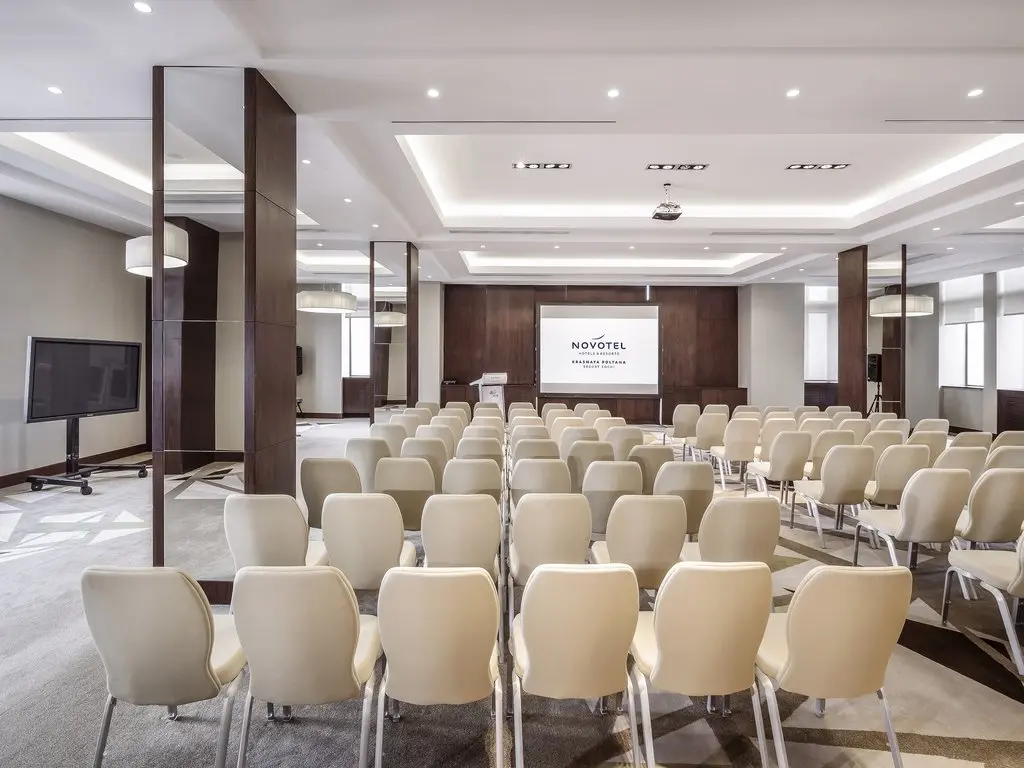 Эсто-Садок: Отель Novotel Resort Krasnaya Polyana Sochi Travel