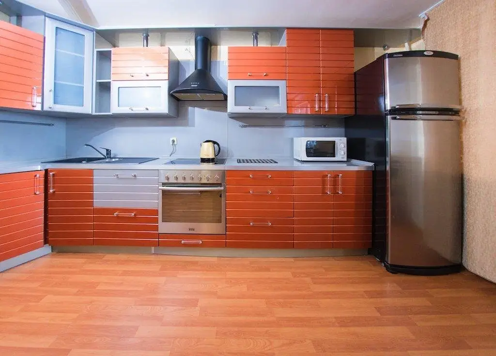 Оренбург: City Center Tchkalova 59 Apartment