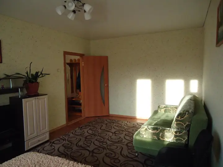 Горно-Алтайск: Apartment on Kommunisticheskiy prospekt 92