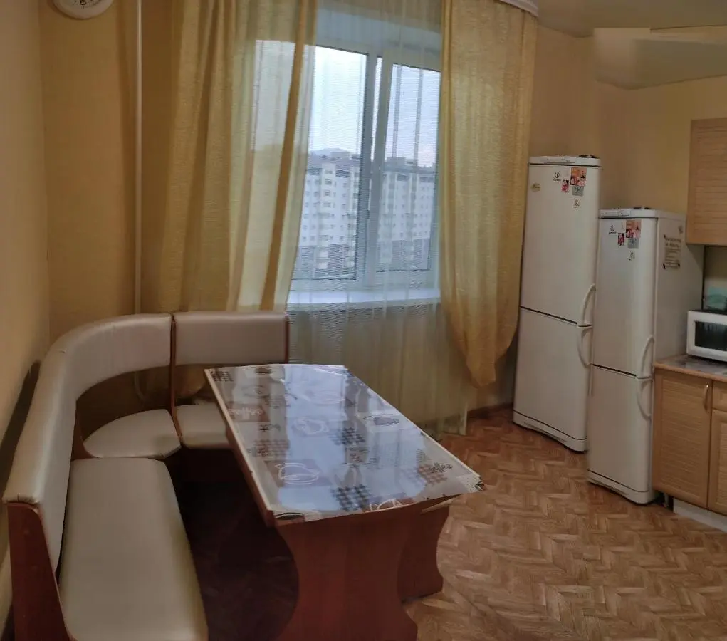 Горно-Алтайск: Apartment on Kommunisticheskiy prospekt 92