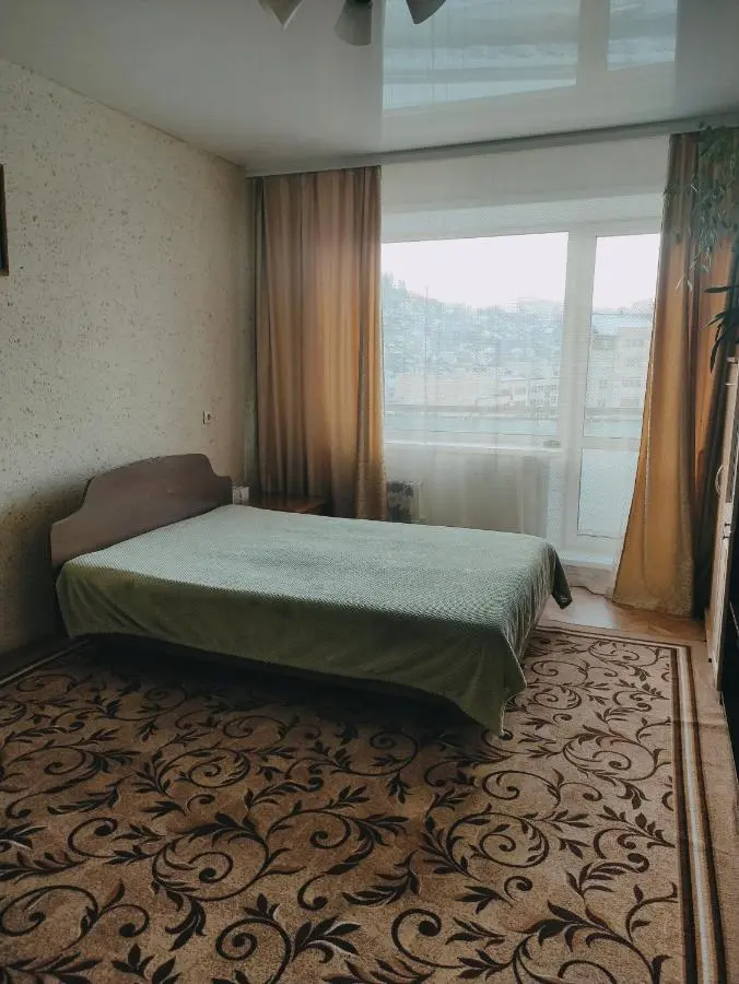 Горно-Алтайск: Apartment on Kommunisticheskiy prospekt 92