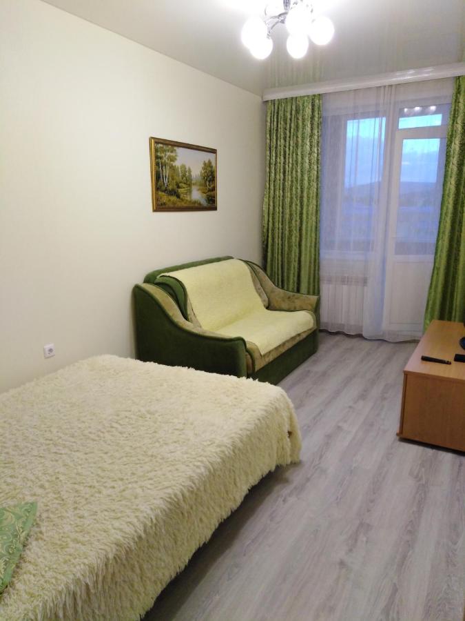 Горно-Алтайск: апартаменты в центре с красивым видом