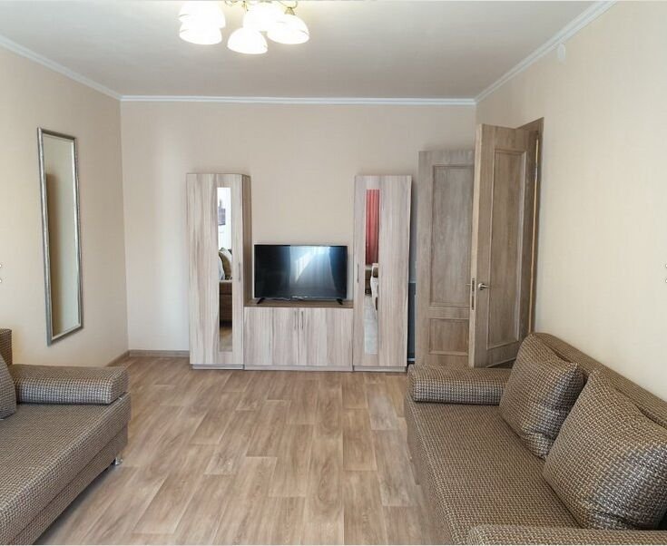 Уренгой: Lakeside on avenue Mira, 49
