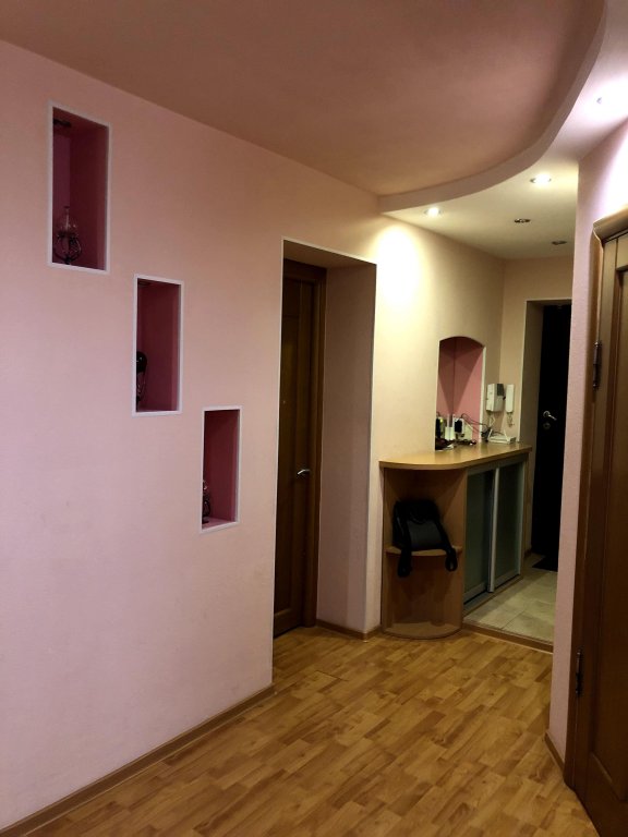 Мурманск: Апартаменты Spacious central 3-room apartment