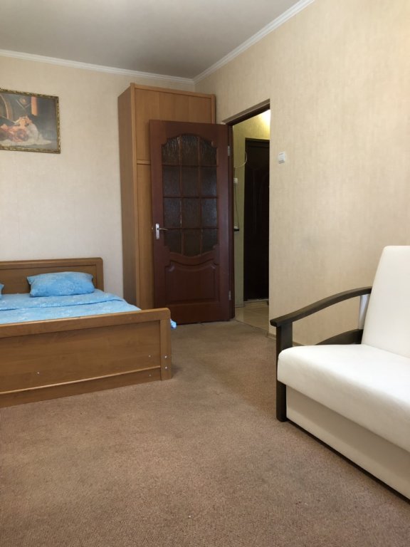 Симферополь: Prospekt Pobedyi 48 Apartments