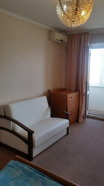 Симферополь: Prospekt Pobedyi 48 Apartments