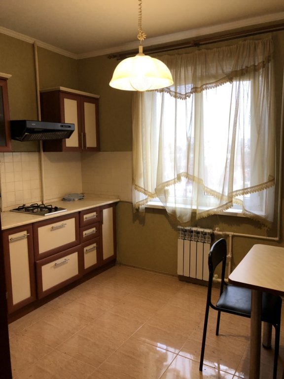 Симферополь: Prospekt Pobedyi 48 Apartments