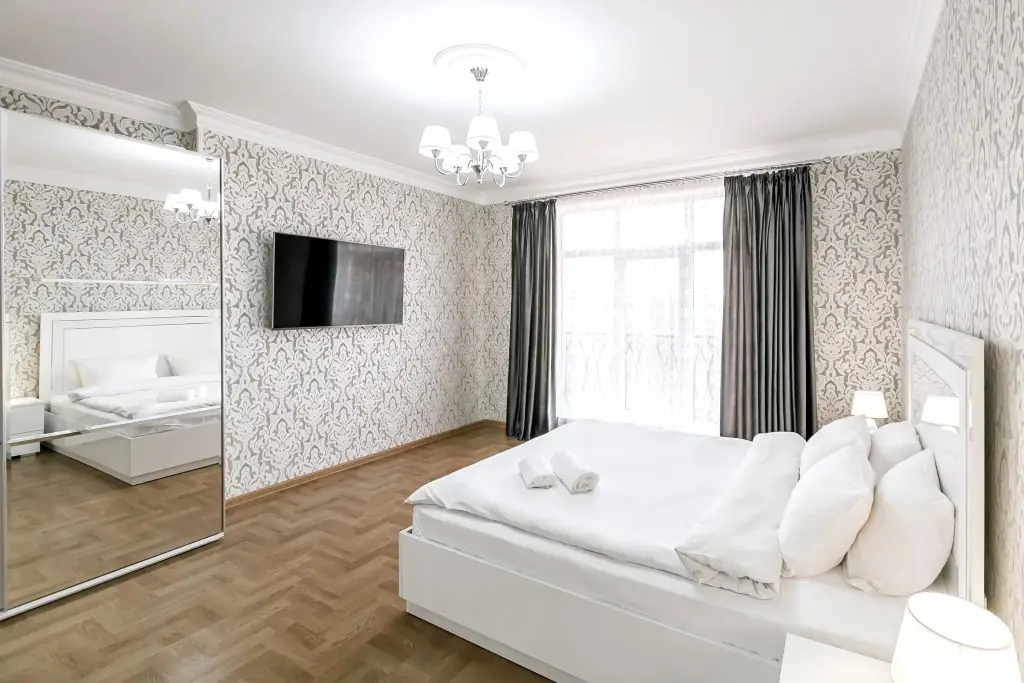 Elitnye Apartamenty Iriny Savelyevoy - Park - "krasnoye Solnyshko" - Parkovka — фото 1