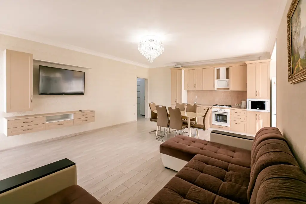 Кисловодск: Elitnye Apartamenty Iriny Savelyevoy - Park - "krasnoye Solnyshko" - Parkovka