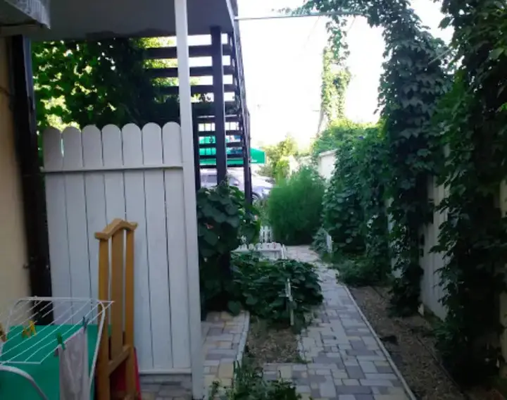 Кучугуры: Provans Guest House