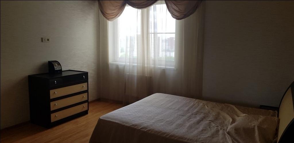 Екатеринбург: Апартаменты Red appartment park view