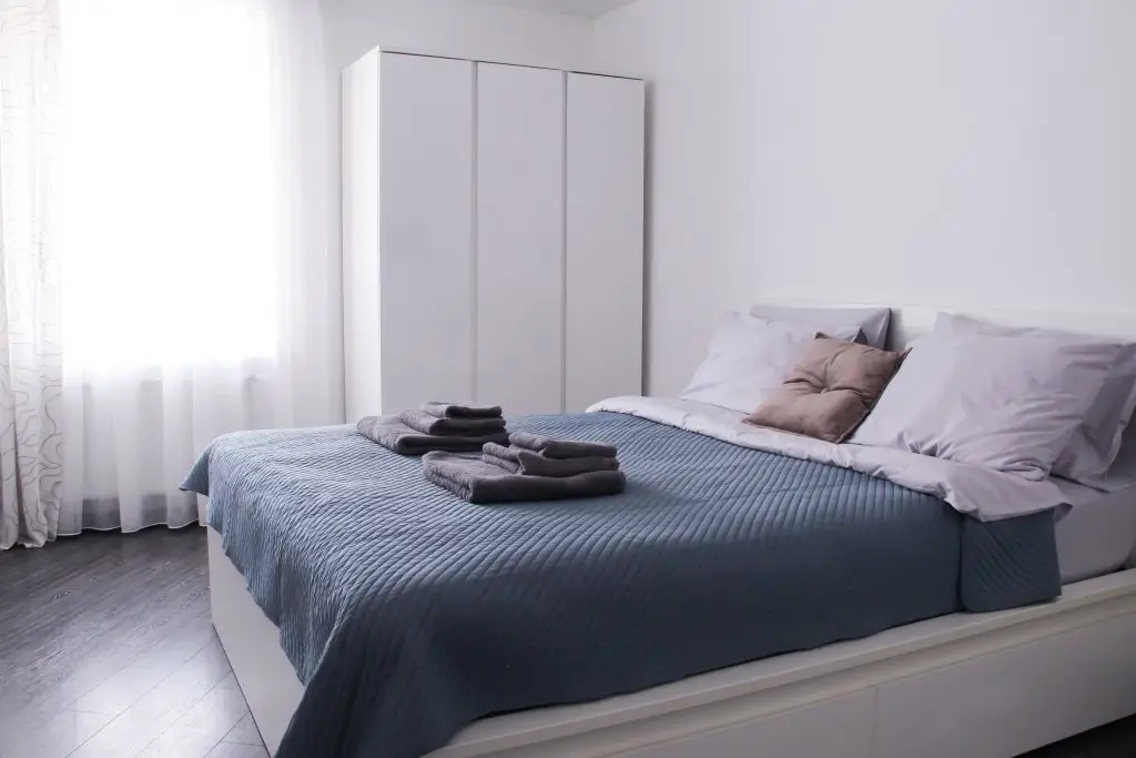 Новосибирск: Апартаменты RentHouse Большевистская 122