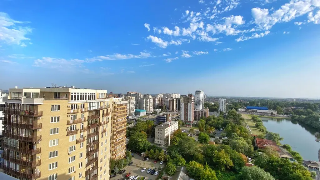 Краснодар: Апартаменты RentHouse Кубанская набережная 31/1 на 19 этаже