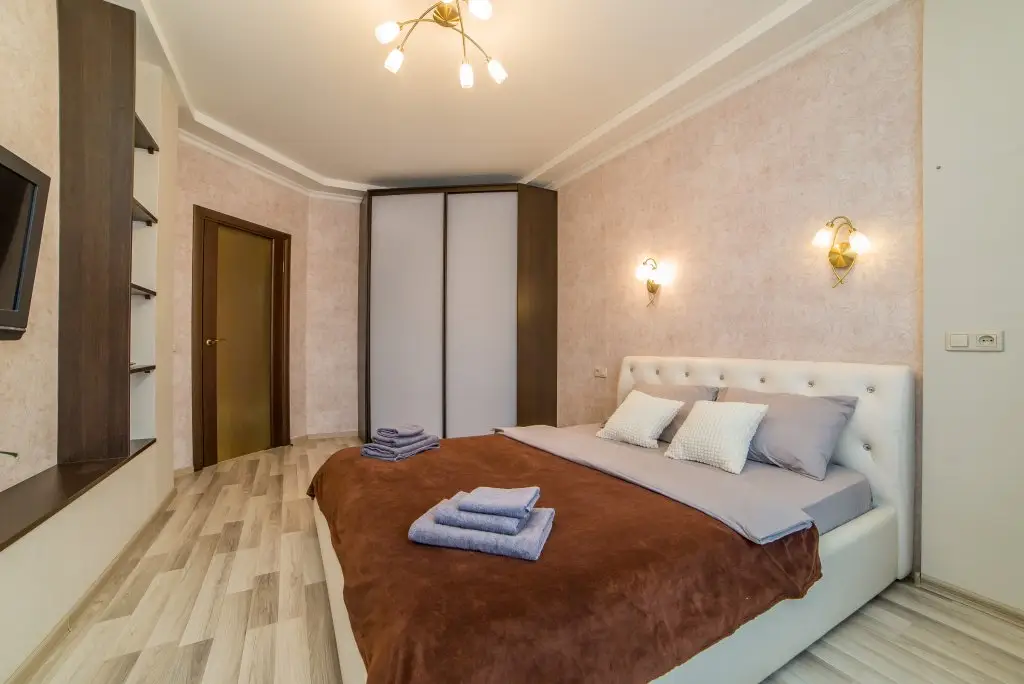 Екатеринбург: Апартаменты RentHouse Фучика ЖК Созвездие