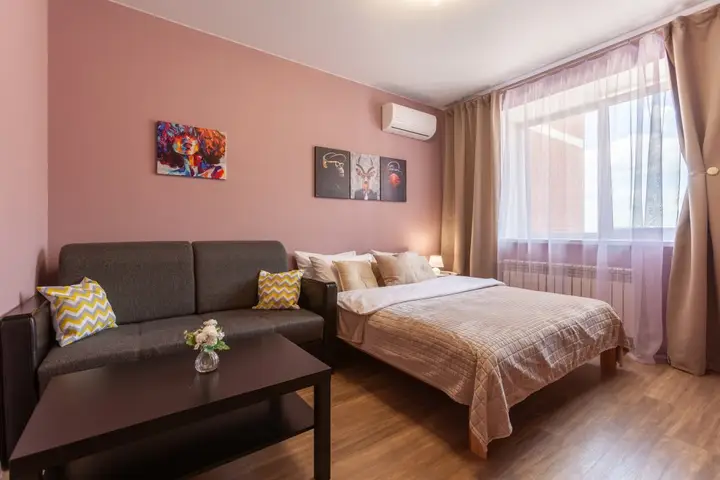 Самара: Апартаменты RentPlaza вид на Волгу