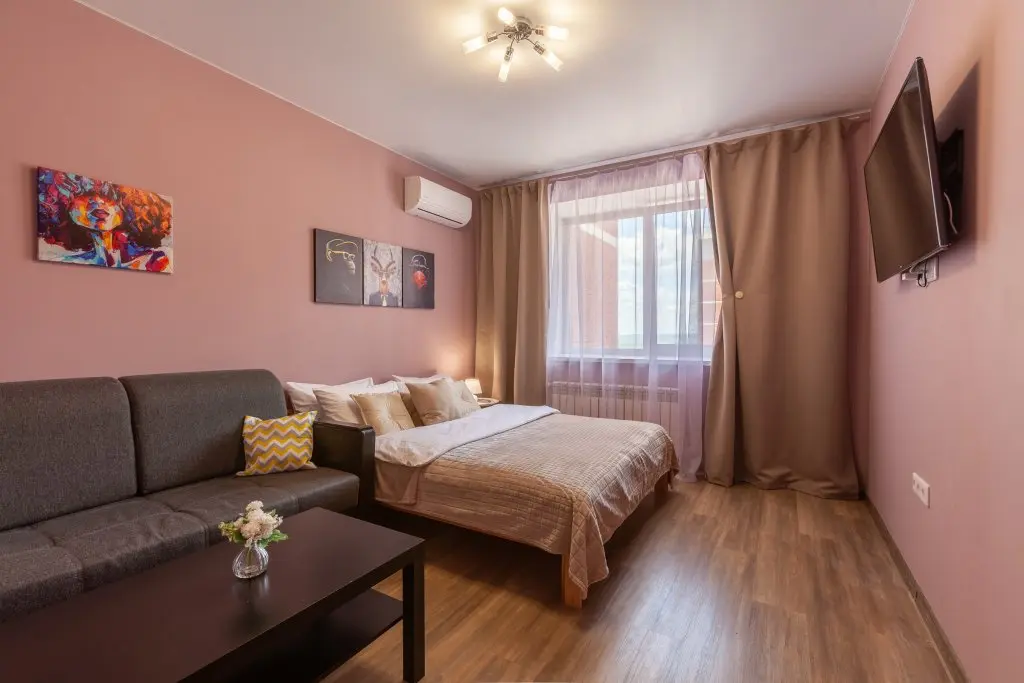 Самара: Апартаменты RentPlaza вид на Волгу