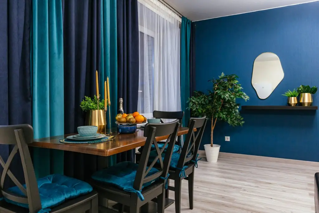 Тюмень: Апартаменты Room Tour ТРЦ Кристалл
