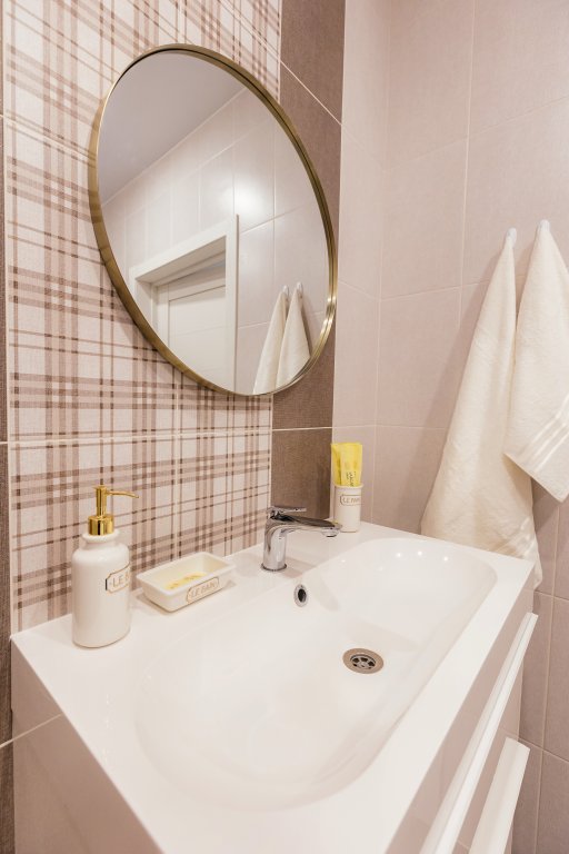 Тюмень: Апартаменты Room Tour ТРЦ Кристалл