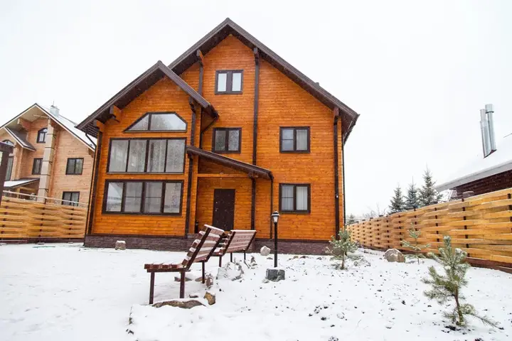 Челябинск: Гостевой Дом Royal Forest Estate